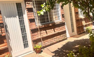 Venta Duplex dos ambientes con patio Ramos Mejia