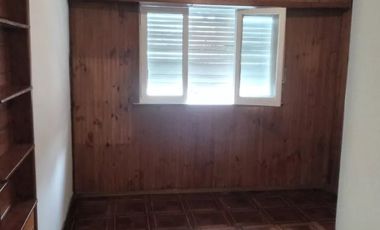 VENTA CASA 5 AMBIENTES CON LOCAL EN PLANTA BAJA