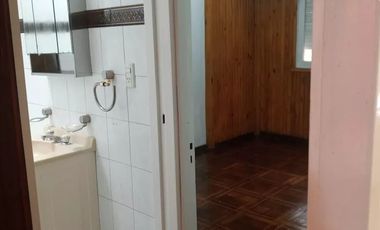 VENTA CASA 5 AMBIENTES CON LOCAL EN PLANTA BAJA
