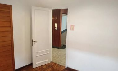 VENTA CASA 5 AMBIENTES CON LOCAL EN PLANTA BAJA