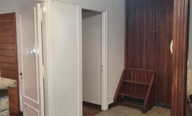 VENTA CASA 5 AMBIENTES CON LOCAL EN PLANTA BAJA