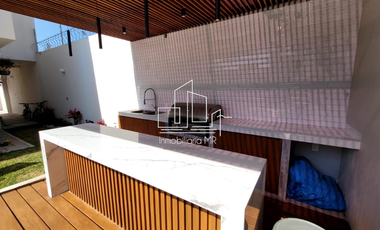 CASA CON ALBERCA EN YECAPLIXTLA MORELOS