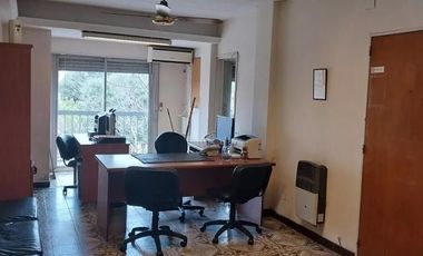 Venta Departamento 3 ambientes amueblado uso profesional