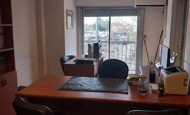 Venta Departamento 3 ambientes amueblado uso profesional