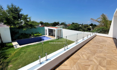 CASA CON ALBERCA EN MORELOS