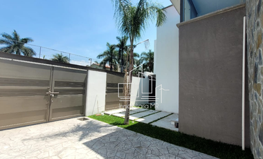 CASA CON ALBERCA EN MORELOS