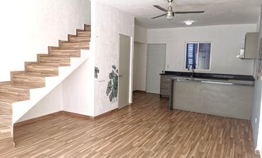 Casa en venta en Fraccionamiento Maralta, 2 rec. + 1.5 baños, Puerto Vallarta
