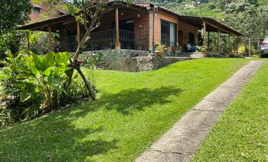 Casa Campestre en Venta Copacabana Antioquia