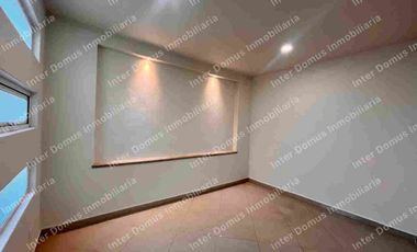Casa en renta en Metepec, condominio a 5 min de Av Tecnológico y Av Torres.