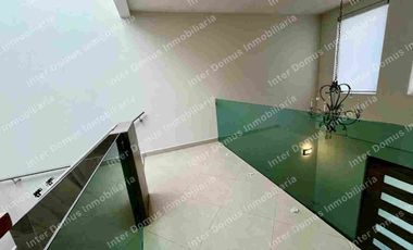 Casa en renta en Metepec, condominio a 5 min de Av Tecnológico y Av Torres.