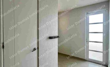 Casa en renta en Metepec, condominio a 5 min de Av Tecnológico y Av Torres.