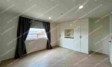 Casa en renta en Metepec, condominio a 5 min de Av Tecnológico y Av Torres.