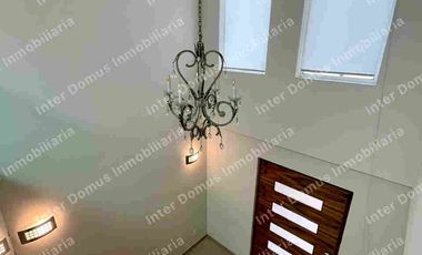 Casa en renta en Metepec, condominio a 5 min de Av Tecnológico y Av Torres.