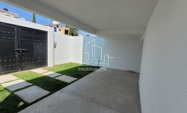 CASA CON ALBERCA EN MORELOS