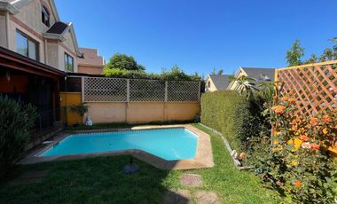 SE VENDE LINDA CASA EN CONDOMINIO 187 M2 DORMITORIOS 5 PISCINA UF 16.700