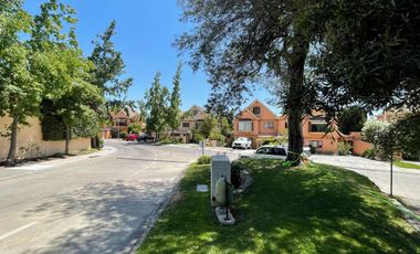 SE VENDE LINDA CASA EN CONDOMINIO 187 M2 DORMITORIOS 5 PISCINA UF 16.700