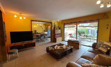 SE VENDE LINDA CASA EN CONDOMINIO 187 M2 DORMITORIOS 5 PISCINA UF 16.700