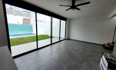 CASA CON ALBERCA EN OAXTEPEC MORELOS.
