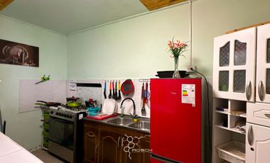 Oportunidad Casa Sólida con destino comercial