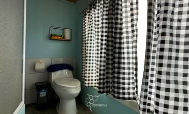 Oportunidad Casa Sólida con destino comercial
