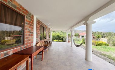 Casa con terreno en venta en Malacatos