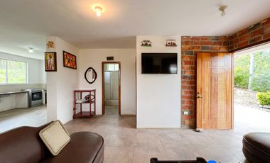 Casa con terreno en venta en Malacatos