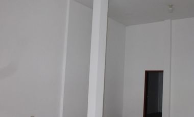 ALQUILER DE LOCAL COMERCIAL EN CENTRO DE MACHALA