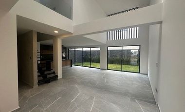 SE VENDE RESIDENCIA - PARQUE SOFIA