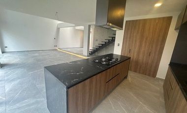 SE VENDE RESIDENCIA - PARQUE SOFIA