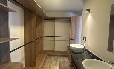 SE VENDE RESIDENCIA - PARQUE SOFIA