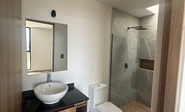 SE VENDE RESIDENCIA - PARQUE SOFIA