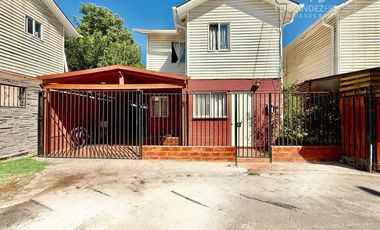 LOS ANDES - VENDE CASA DE DOS PISOS 3D 2B 3E - HERMANOS MARISTAS