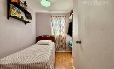 LOS ANDES - VENDE CASA DE DOS PISOS 3D 2B 3E - HERMANOS MARISTAS