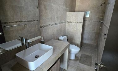 CASA AMUEBLADA EN RENTA EN METEPEC