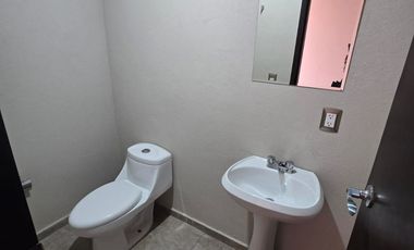 CASA AMUEBLADA EN RENTA EN METEPEC