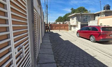 CASA AMUEBLADA EN RENTA EN METEPEC