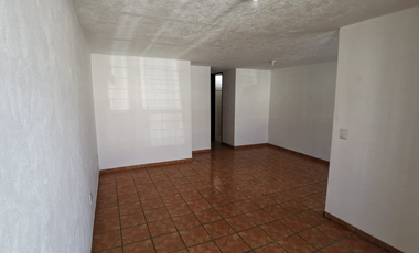 CASA A LA VENTA EN SANTA CRUZ DEL VALLE, TLAQUEPAQUE