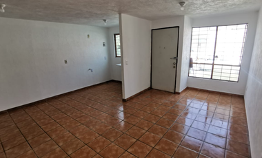 CASA A LA VENTA EN SANTA CRUZ DEL VALLE, TLAQUEPAQUE