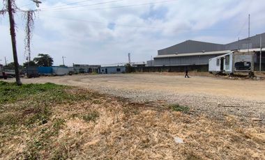 Arriendo terreno dentro de patio , cerrado.av  Narcisa  de Jesus , Perimetral