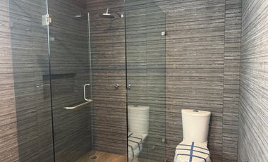 EXCLUSIVA  CASA EN VENTA, MODERNA CASA AMPLIA CON EXCELENTE UBICACIÓN EN LA EXCLUSIVA ZONA RESIDENCIAL DE METEPEC