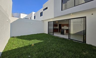 SE VENDE CASA EN Fraccionamiento Lomas de la Rioja, Veracruz, México