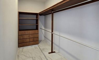 SE VENDE CASA EN Fraccionamiento Lomas de la Rioja, Veracruz, México