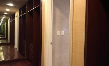 3BR Unit For Sale in One Roxas Triangle