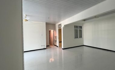 Kasuari Bintaro Sektor 9 | Disewakan Tahunan, Rumah Bagus dan Siap Huni