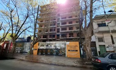 Venta departamento 3 ambientes Moron sur en Pozo