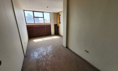 Vendo Amplio Duplex Mas Terraza en Cerca a La Plaza de La Bandera