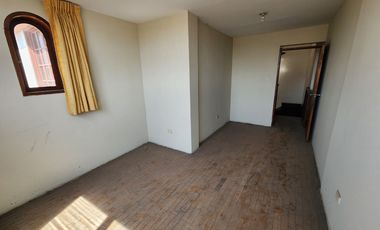 Vendo Amplio Duplex Mas Terraza en Cerca a La Plaza de La Bandera