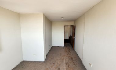 Vendo Amplio Duplex Mas Terraza en Cerca a La Plaza de La Bandera