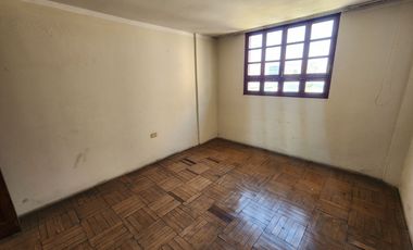 Vendo Amplio Duplex Mas Terraza en Cerca a La Plaza de La Bandera