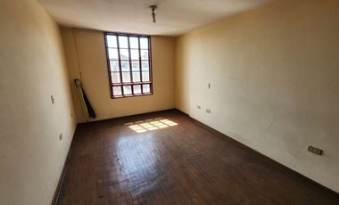 Vendo Amplio Duplex Mas Terraza en Cerca a La Plaza de La Bandera